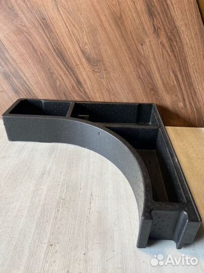 Ящик под инстумент левый Ford Focus