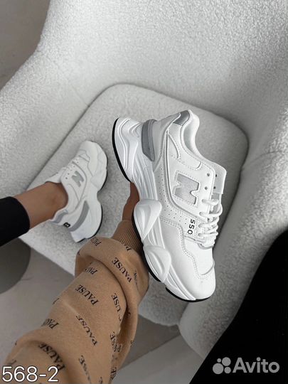 Кроссовки женские 40 размер новые