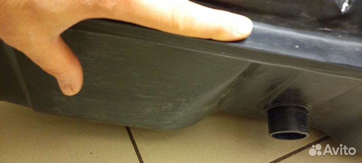 Топливный бак Mitsubishi Pajero III - IV