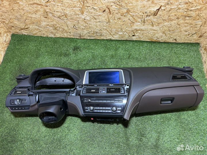 BMW M6 F06 F12 F13 торпеда кожа наппа