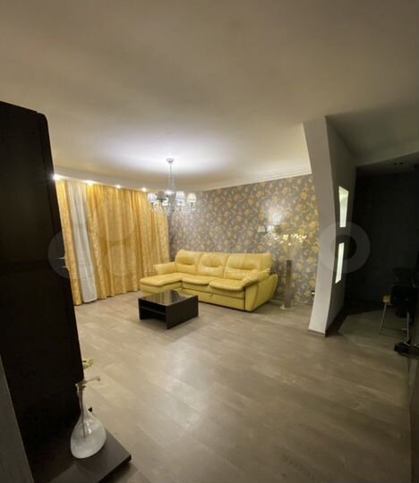 3-к. квартира, 72 м², 8/9 эт.