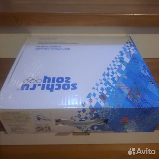 Коньки фигурные 31