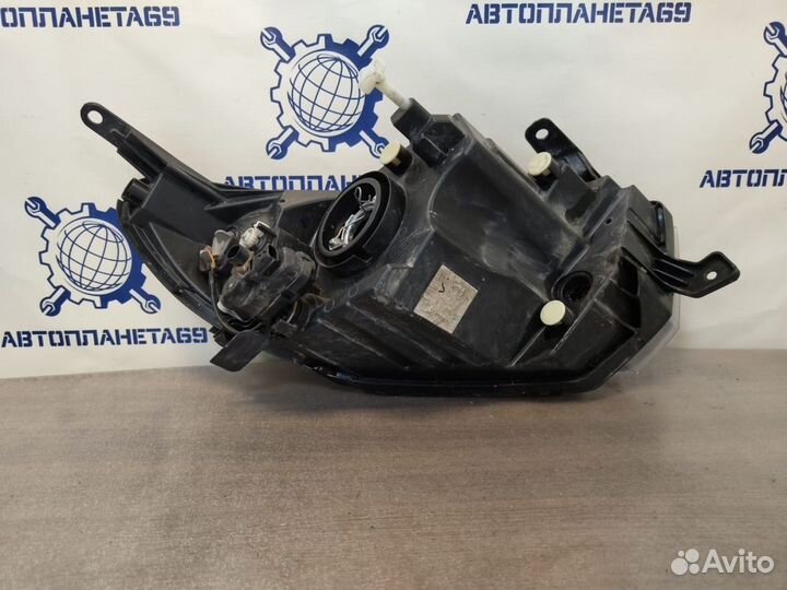 Фара левая №907 LADA Granta 2017