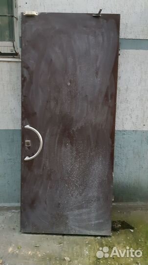 Металлическая дверь бу