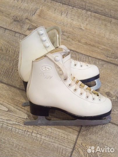 Коньки фигурные