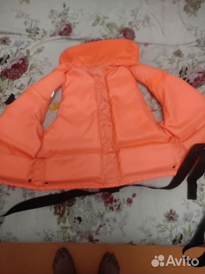 Спасательный жилет бу