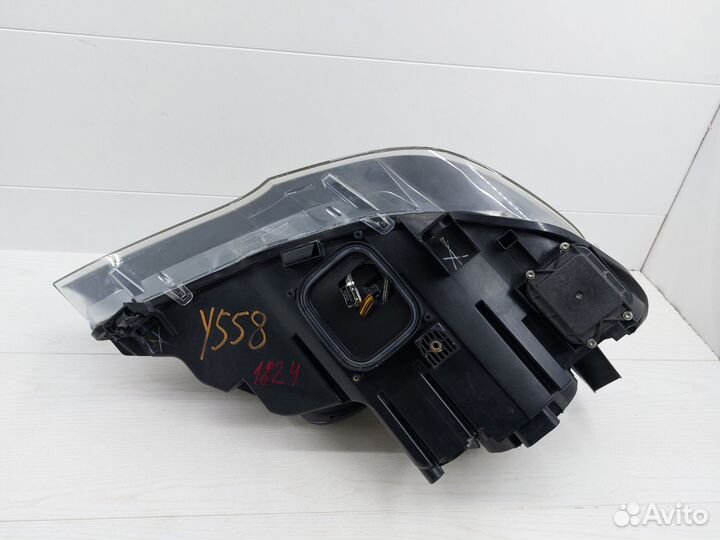 Фара левая BMW X5 E70 dynamic bi xenon