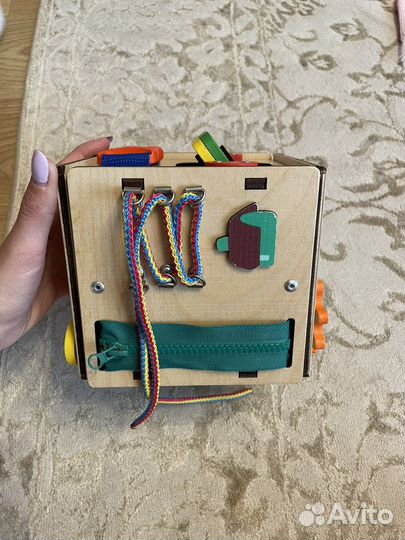 Бизиборд, бизикубик