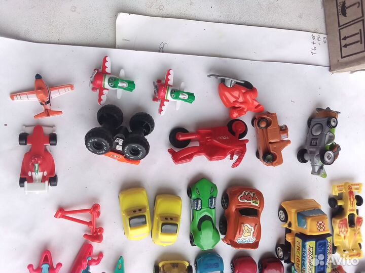 Киндер сюрпризы, машинки