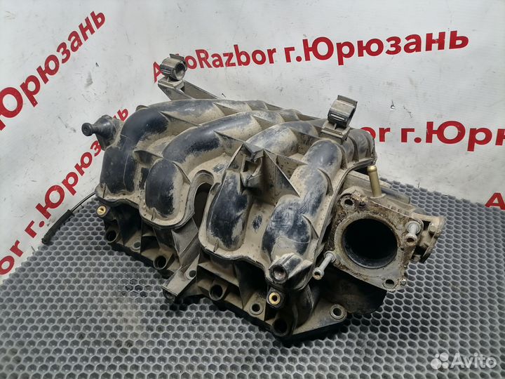 Колектор впускной Skoda Octavia A4 1.4