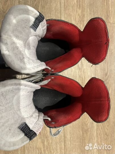 Хоккейные коньки bauer x600 10D