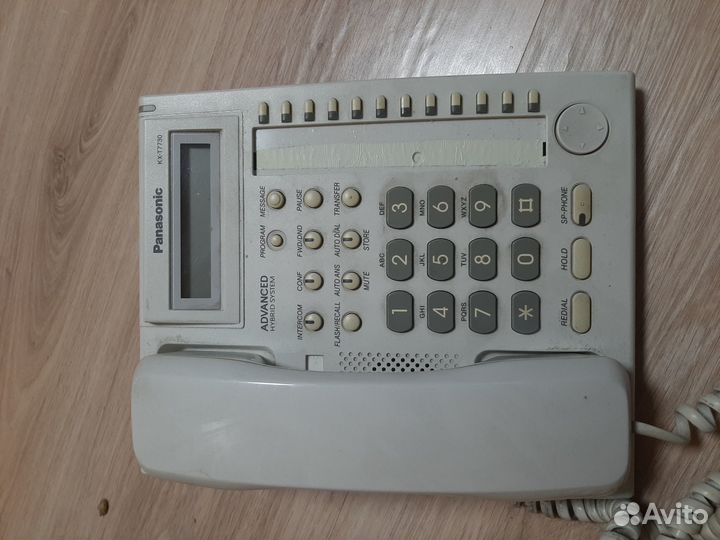 Системный телефон Panasonic KX-T7730RU