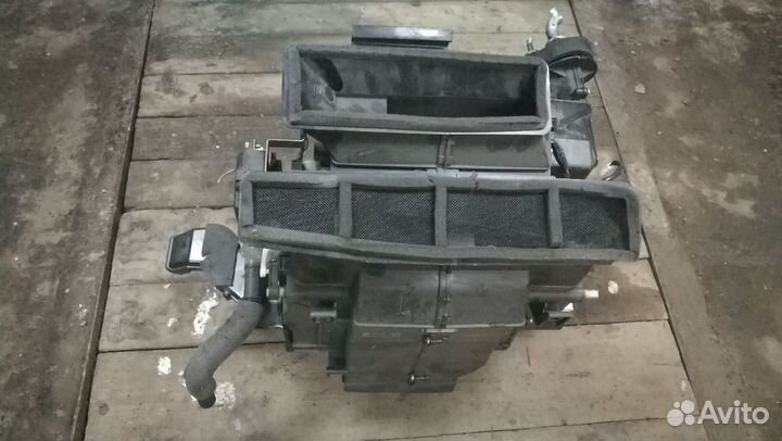 Корпус печки, радиатор печки Ниссан Мурано Z50