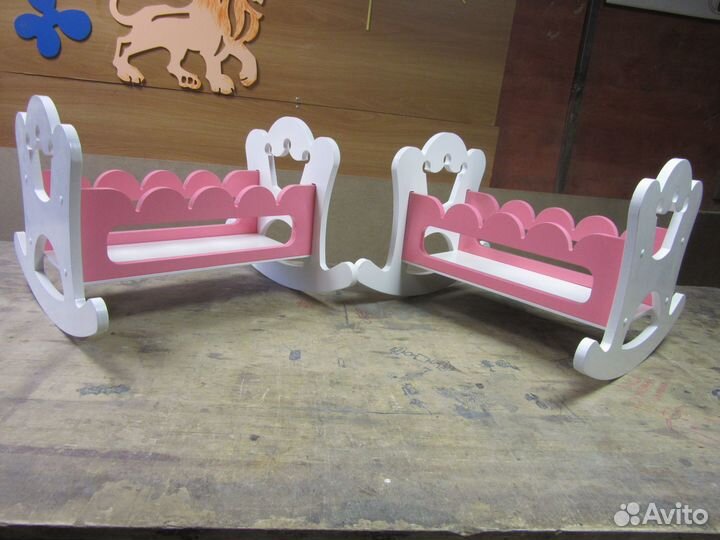 Кроватка для кукол