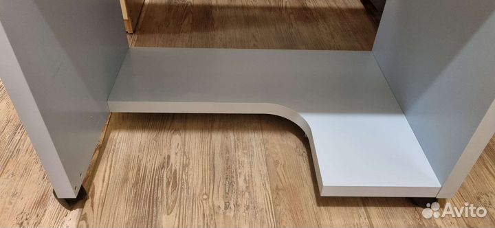 Компьютерный стол Икеа