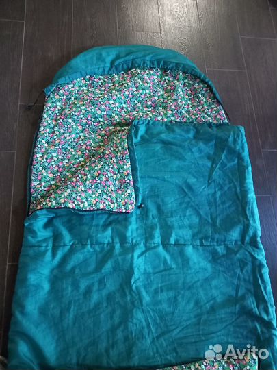 Спальный мешок с капюшоном б/у