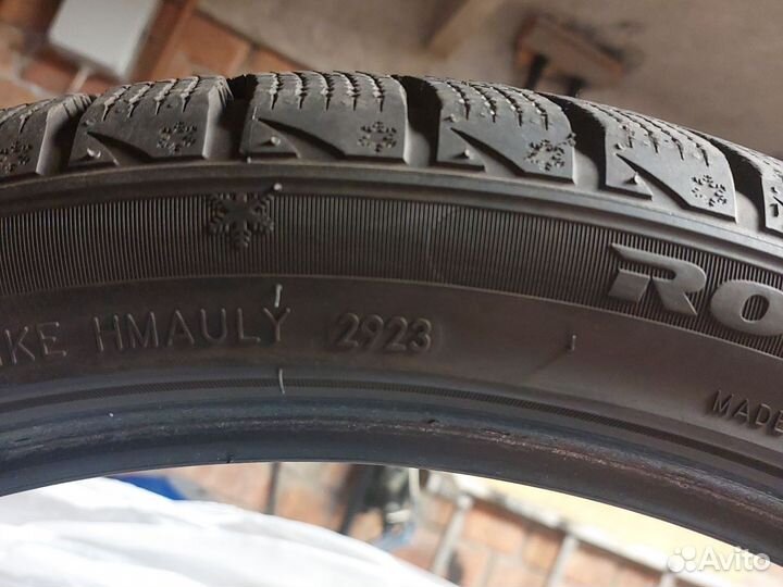 RoadX RX Frost WU01 225/40 R19 и 255/35 R19 93V