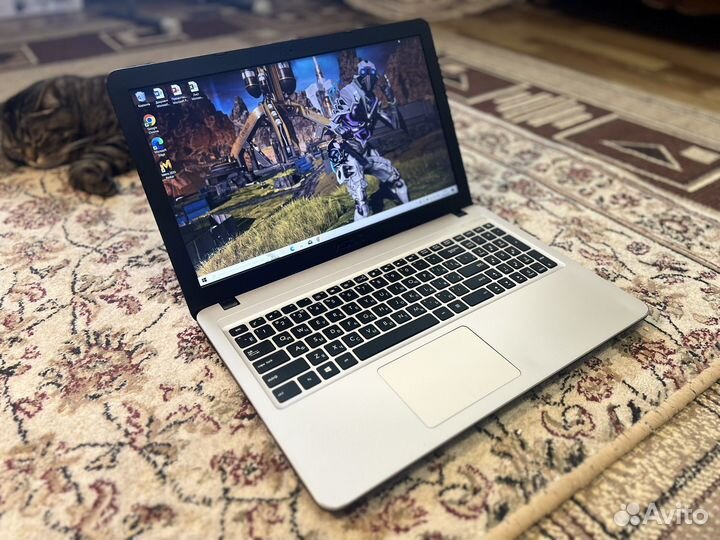 Игровой Ноутбук Asus 4ядра/GeForce 920MX 2гб