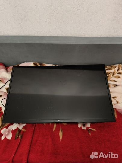 Телевизор SMART tv с вайфаем бу
