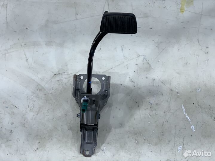 Педаль тормоза KIA K5 DL3