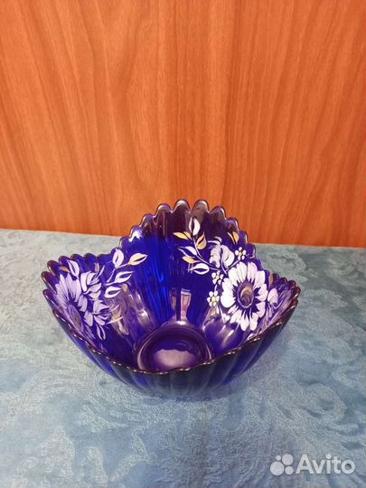 Ваза конфетница из цветного стекла