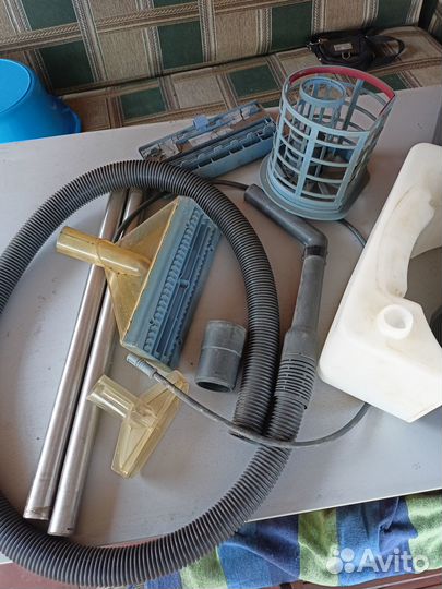 Моющий пылесос Philips