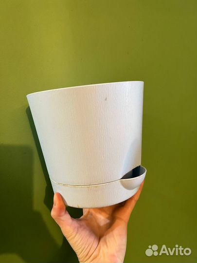 Горшки для цветов пластиковые и керамические