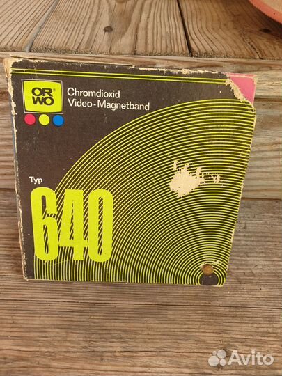 Бабина в видеопленкой