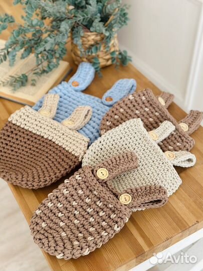 Плетеная корзинка- органайзер на кроватку