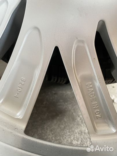 Оригинальные колеса Volkswagen Touareg R19