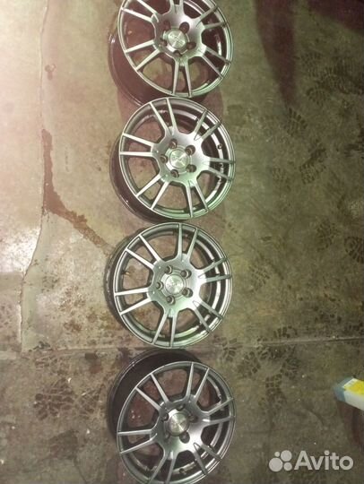 Продам литые диски