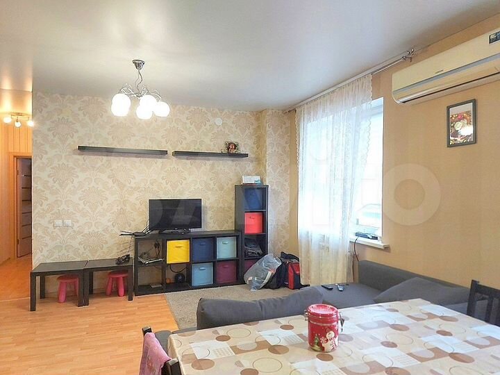 3-к. квартира, 70 м², 3/3 эт.