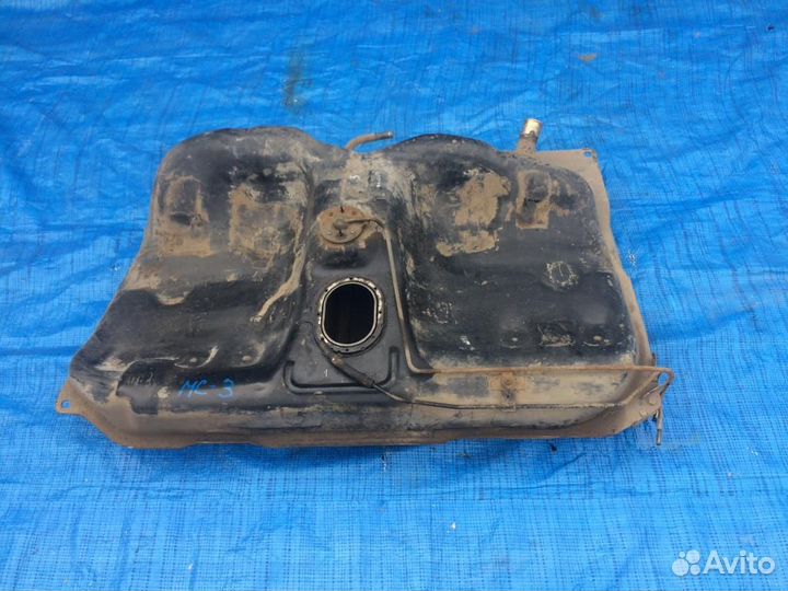 Бензобак toyota levin AE101