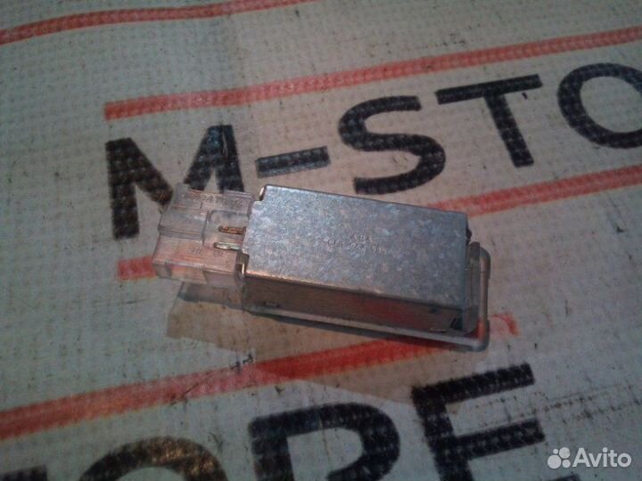 Плафон освещения Volkswagen Golf 1K AXX 2005