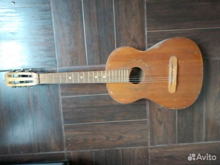 Гитара б/у под восстановление