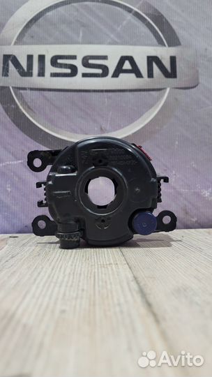 Фара противотуманная птф Туманка Nissan terrano D1