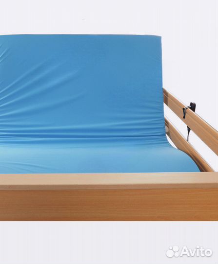 Медицинская кровать для ухода за больными