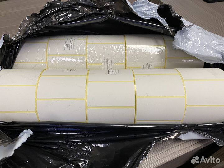 Термоэтикетки 58х30 (50 рулонов). 900 шт в рулоне