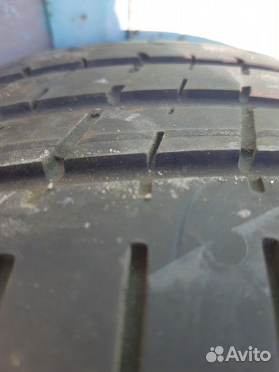 Pirelli Ice Zero 255/40 R21