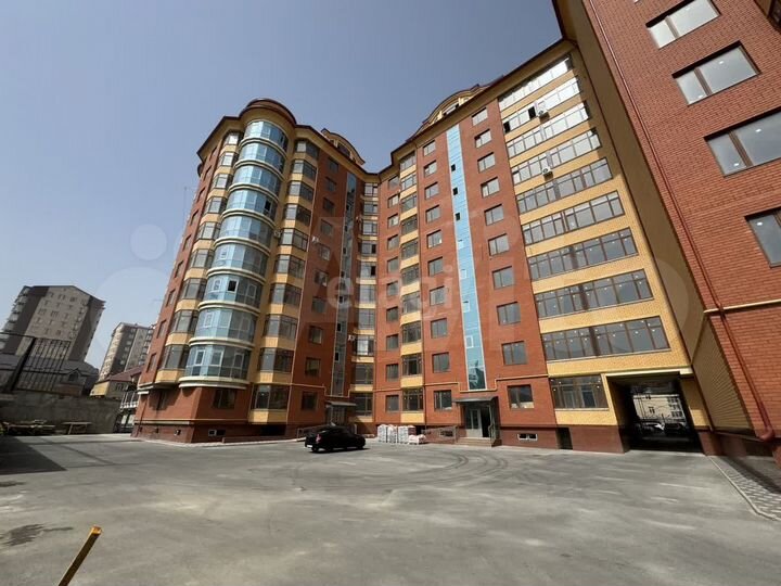 2-к. квартира, 55 м², 2/10 эт.