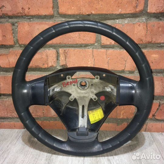 Рулевое колесо Hyundai Verna