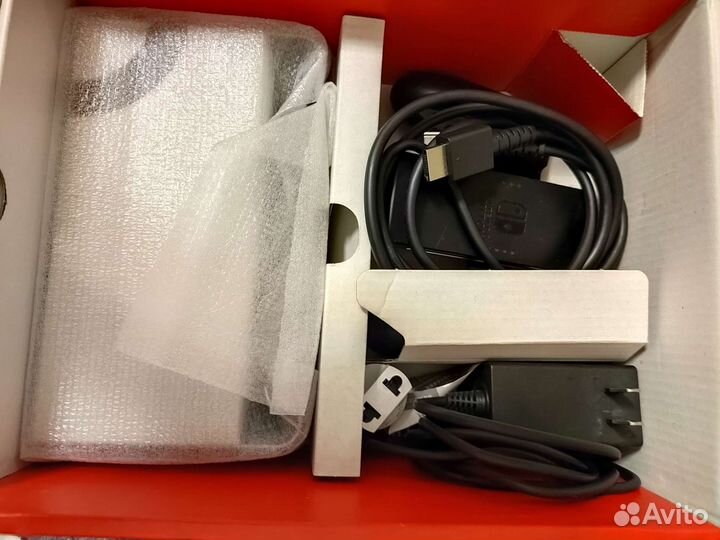 Nintendo switch oled с играми, сумкой и джойстиком