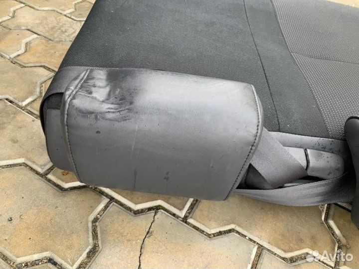 Подголовник зад. Toyota Fj cruiser