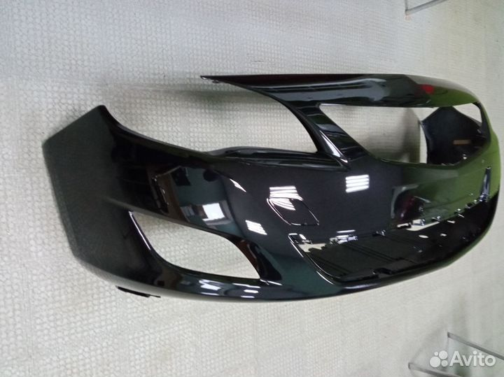 Бампер передний Opel Astra J в цвет