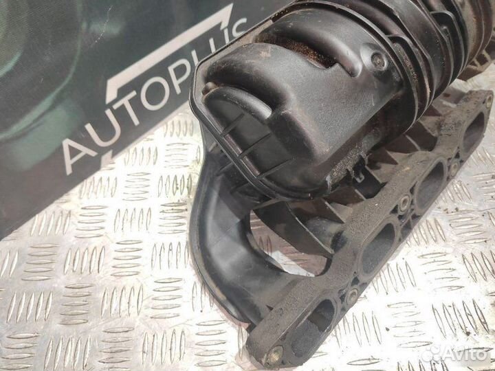 Впускной коллектор Toyota Corolla E120 3ZZ-FE