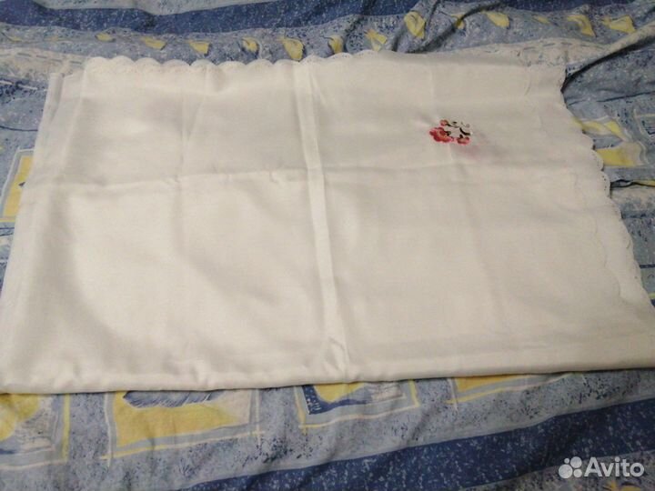 Скатерть белый