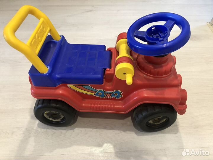 Машинка-каталка