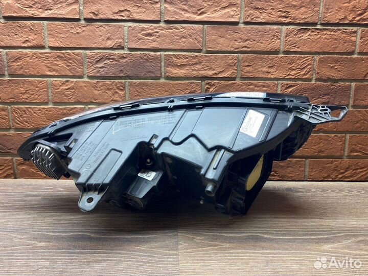 Фара левая Volvo XC90