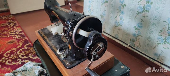 Швейная машинка