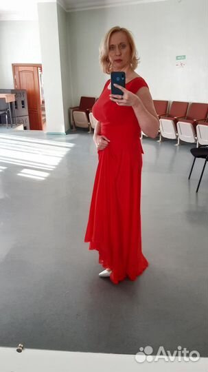 Платье вечернее